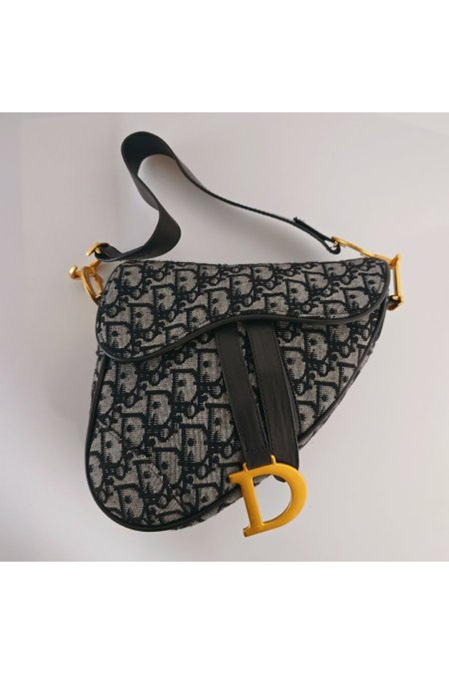 Black / Light Skin Stripe