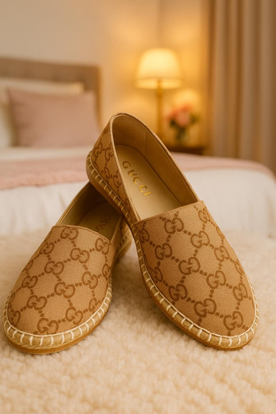 Gucci shoes with company bag without box