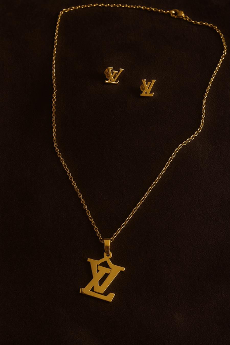 LV brand necklace and earrings, color guaranteed