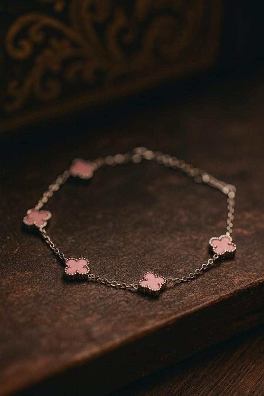 Italian Van Cleef bracelet, color guaranteed