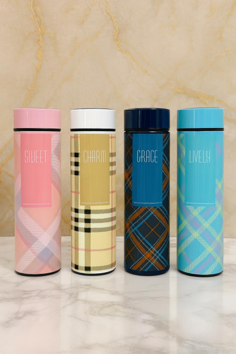 Stainless steel water bottle with electronic temperature display