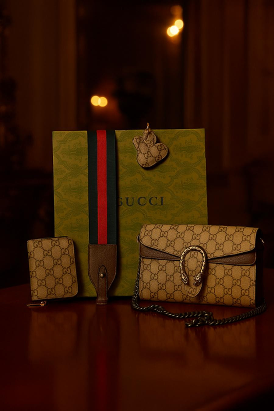 Gucci Mancon package of three pieces, including the high-quality box
