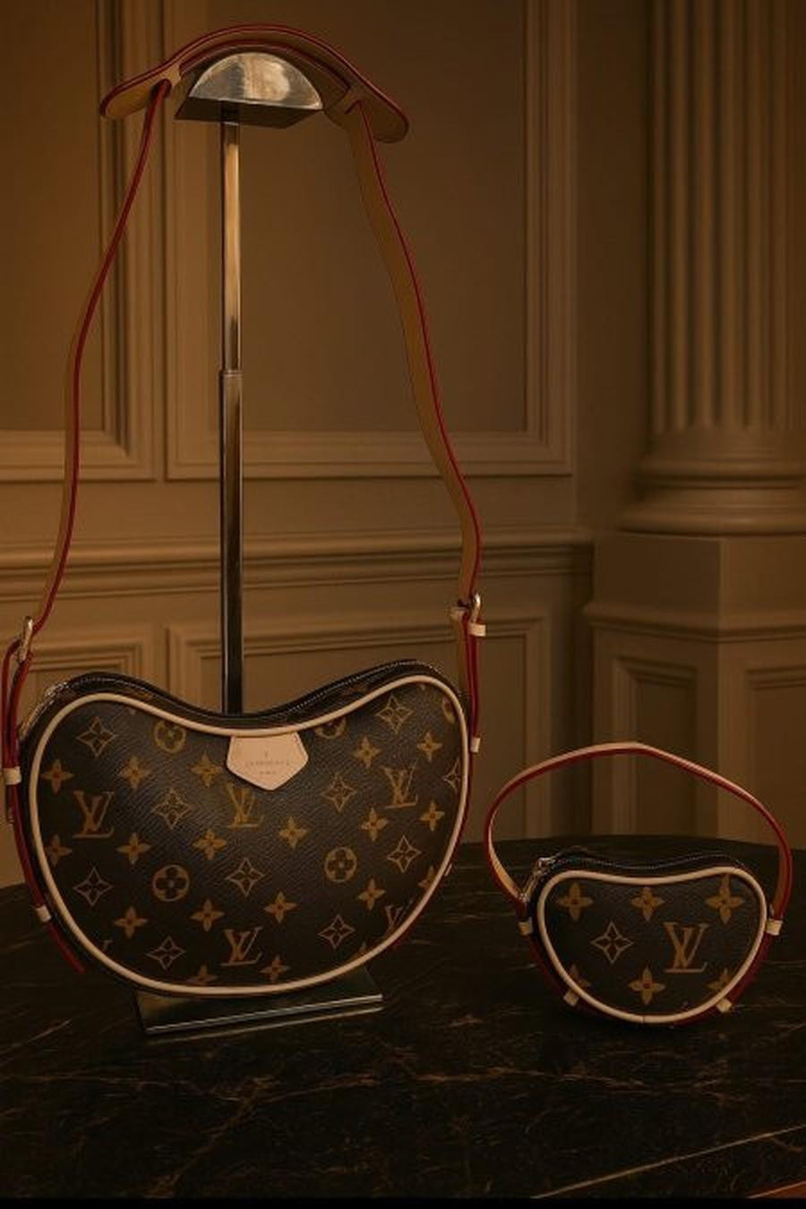 Lv package consisting of two pieces, including the box