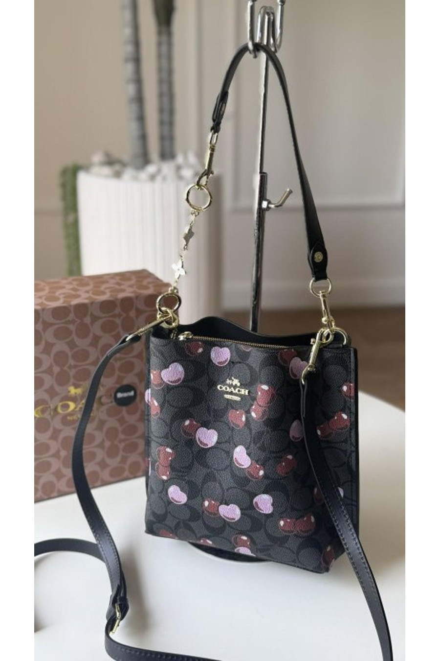 Khaki and Skin / Cherries